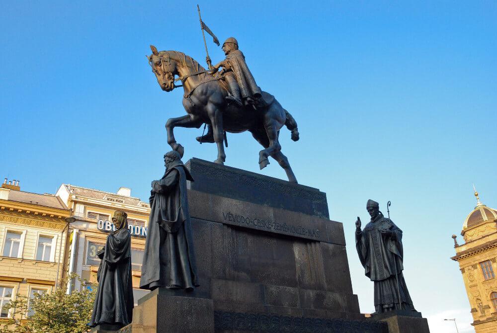 Wenceslas Square - the monument of St. Wenceslas (different for Spanish).