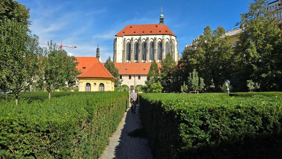 Franciscan Garden Prague: History and Visitor Guide