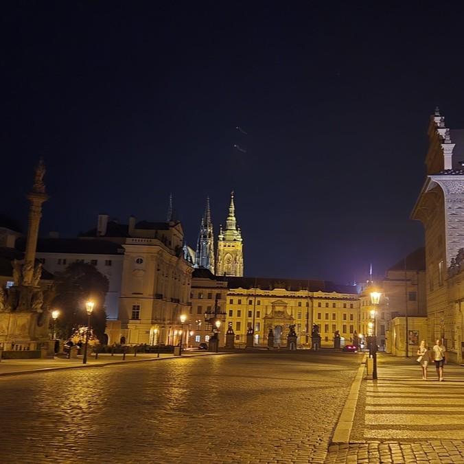 Special Evening Tour – Hradčany, Nový Svět & Malá Strana
